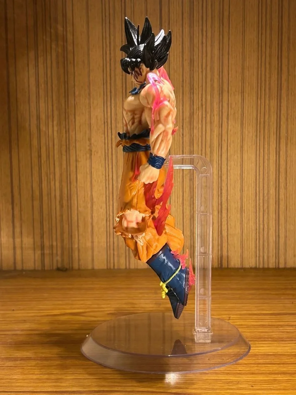 Goku Ultra Instinct Flying Figure image 4